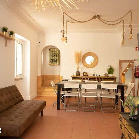 The Shed Surf Lodge Costa de Caparica Εξωτερικό φωτογραφία